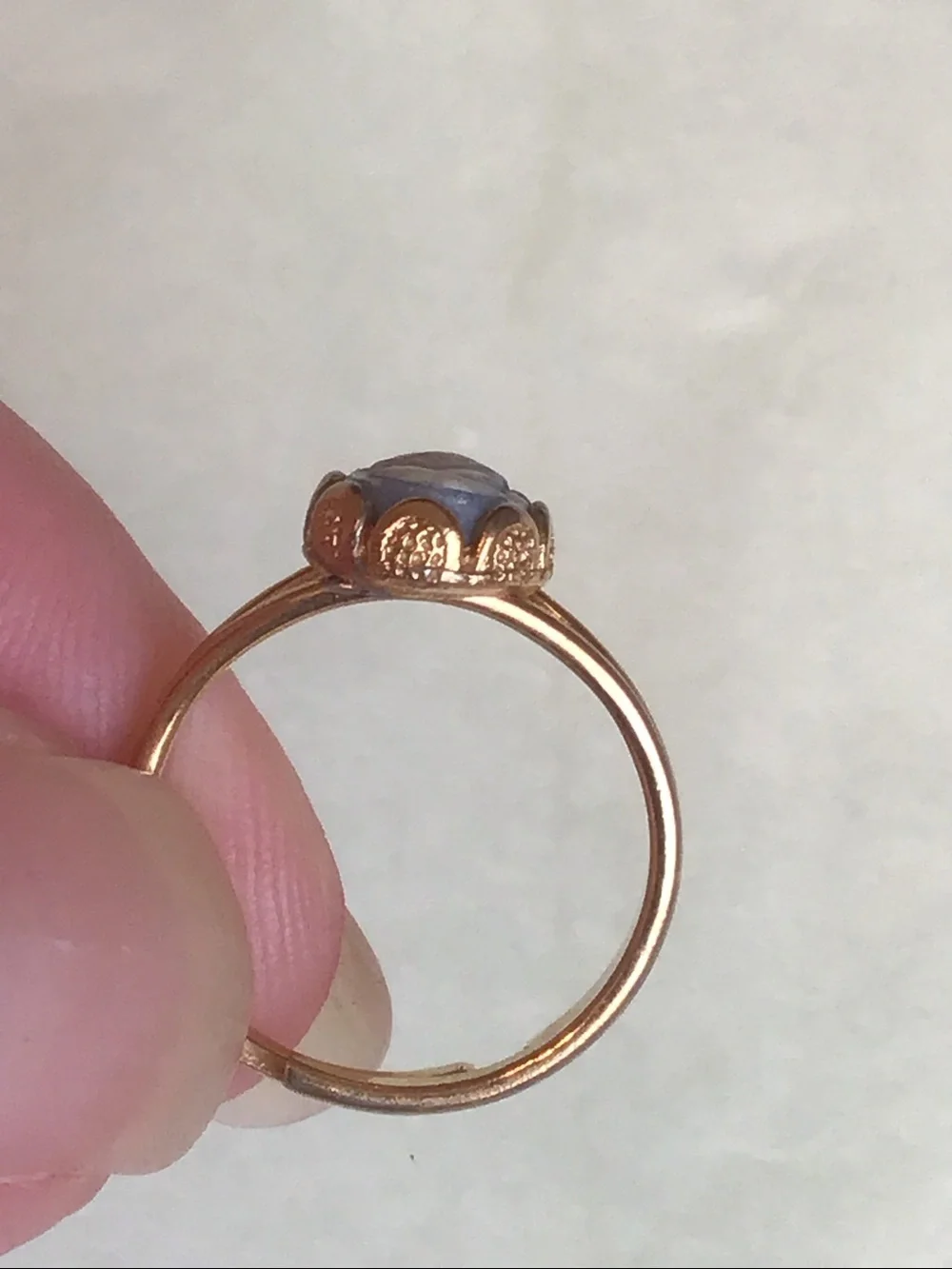 Vintage Avon Victorian Cameo Silhouette Ring, Gold-toned Blue/White, adjustable